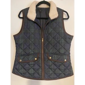 British Khaki Puffer Vest (Size L)
